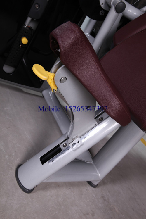 technogym seat adjuster